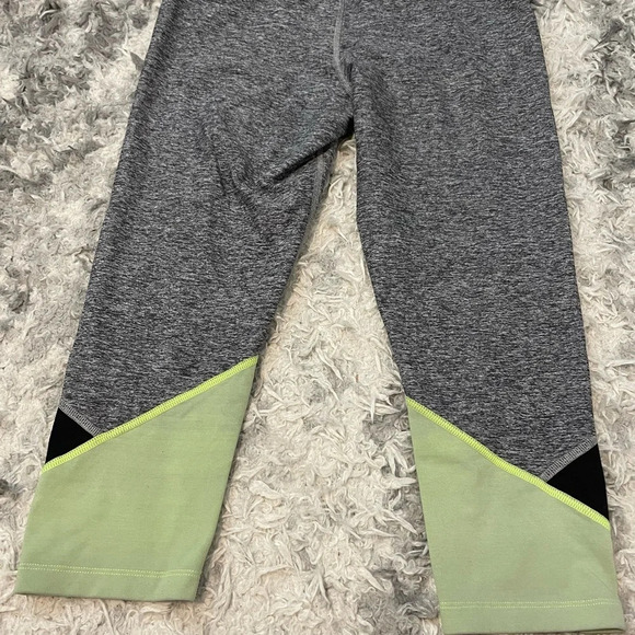 Victoria Secret Pink Ultimate Yoga leggings Small - Picture 5 of 5